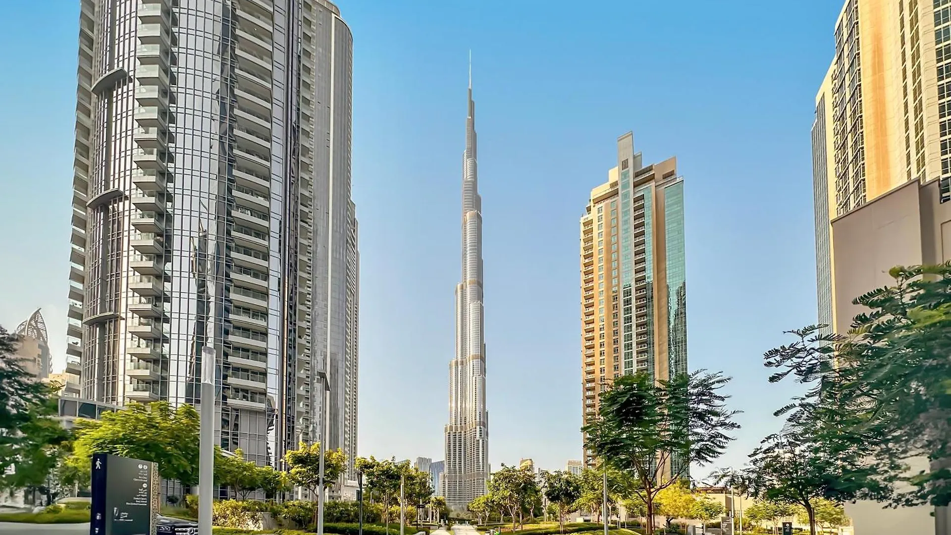 Majestic Act 2Bedroom Boulevard View Dubai